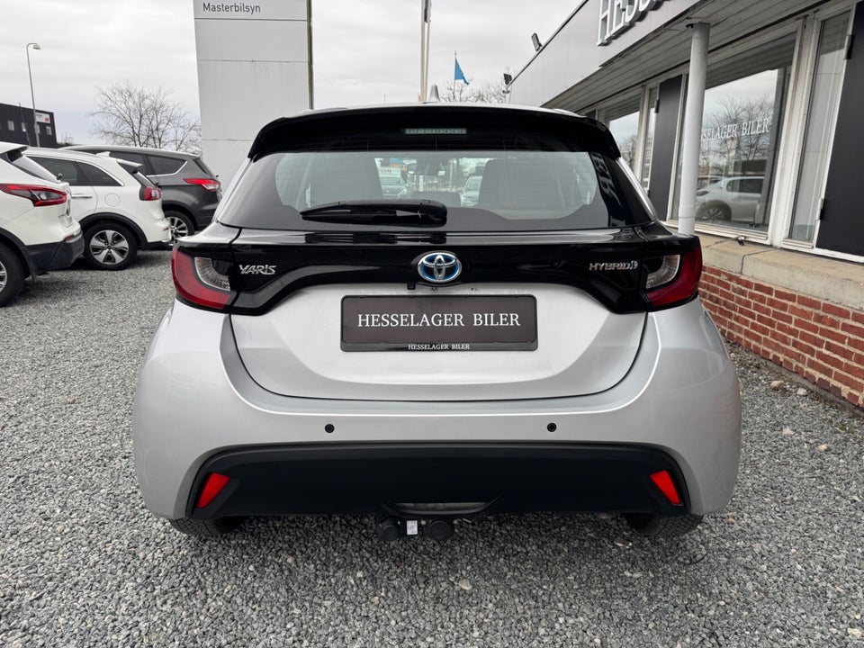 Toyota Yaris 1,5 Hybrid Active e-CVT 5d