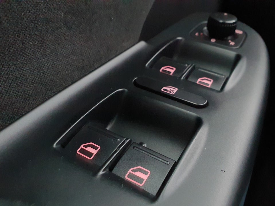 VW Passat 1,8 TSi 160 R-line Variant DSG 5d