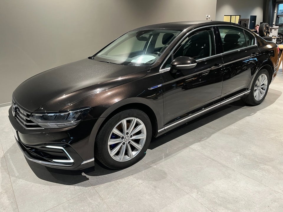 VW Passat 1,4 GTE DSG 4d