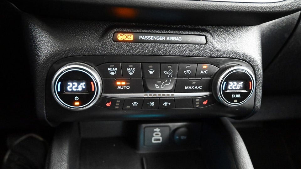 Ford Kuga 2,5 PHEV Titanium CVT 5d