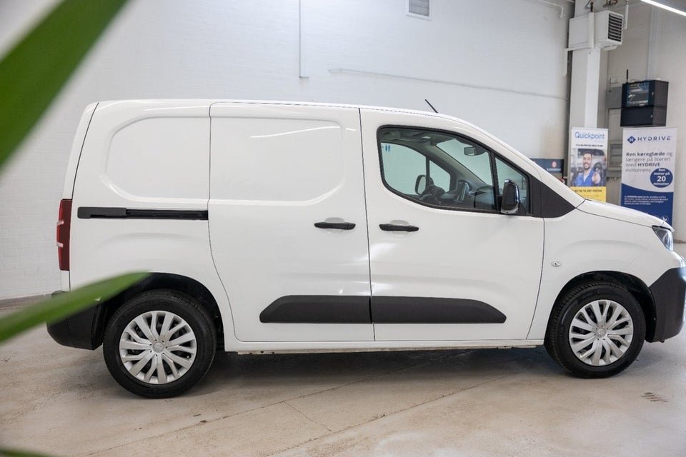 Peugeot Partner 1,5 BlueHDi 130 L1V1 Plus Van