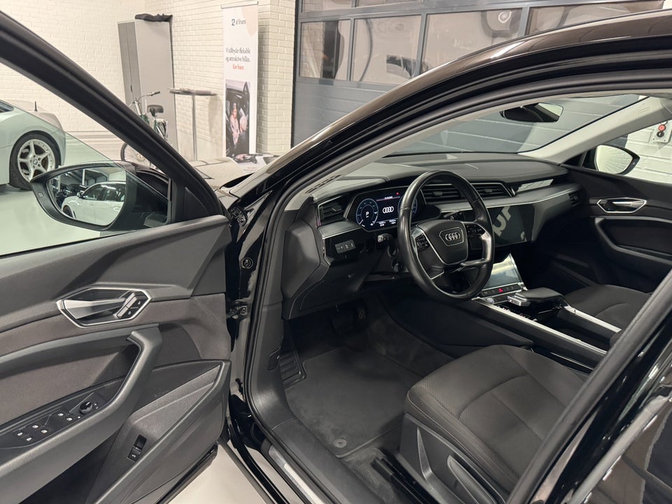 Audi e-tron 50 quattro 5d