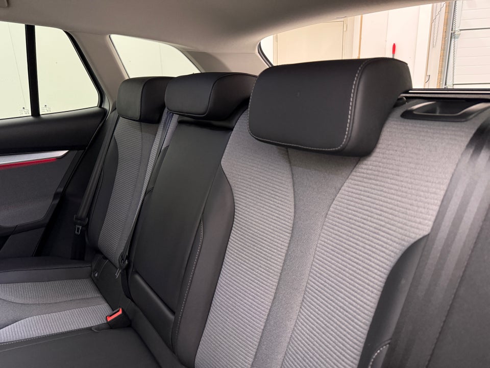 Skoda Enyaq 80x iV 5d