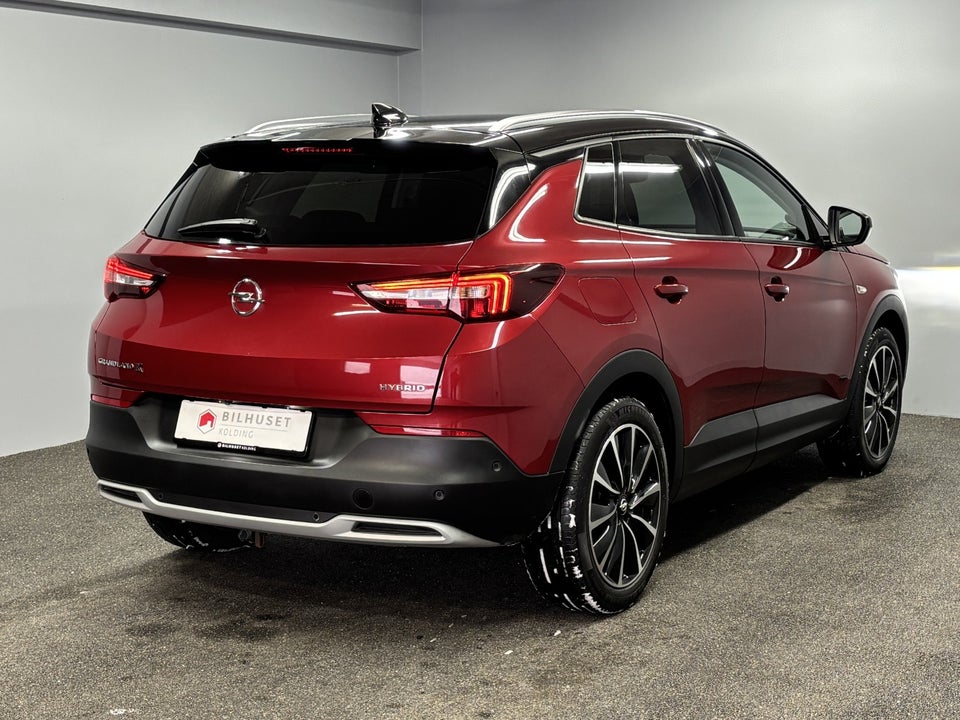 Opel Grandland X 1,6 Hybrid Ultimate aut. 5d
