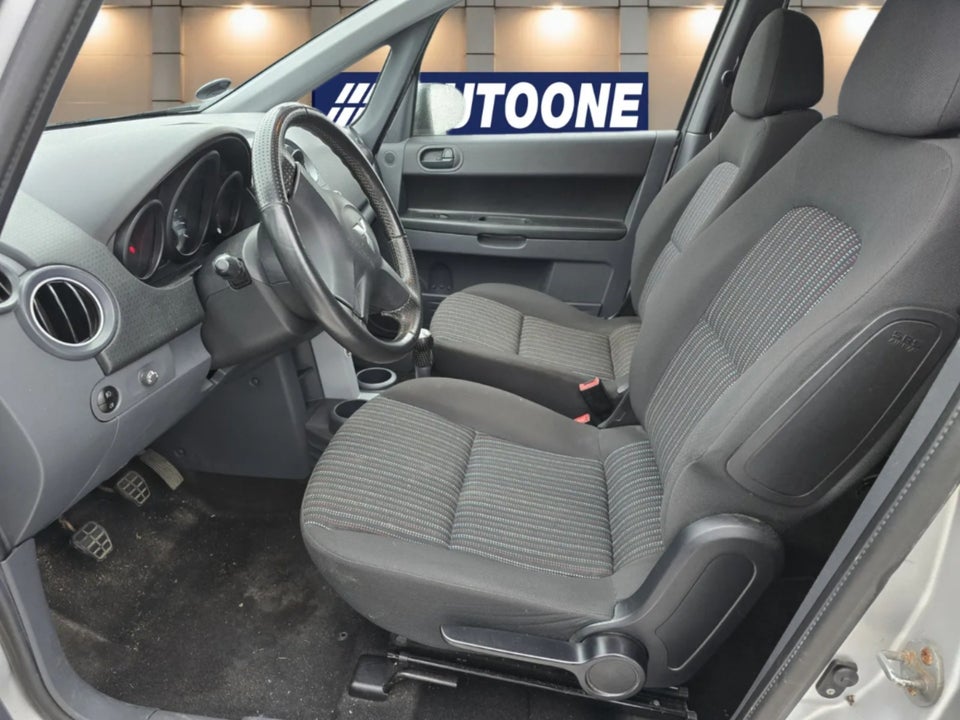 Mitsubishi Colt 1,3 Cash 5d