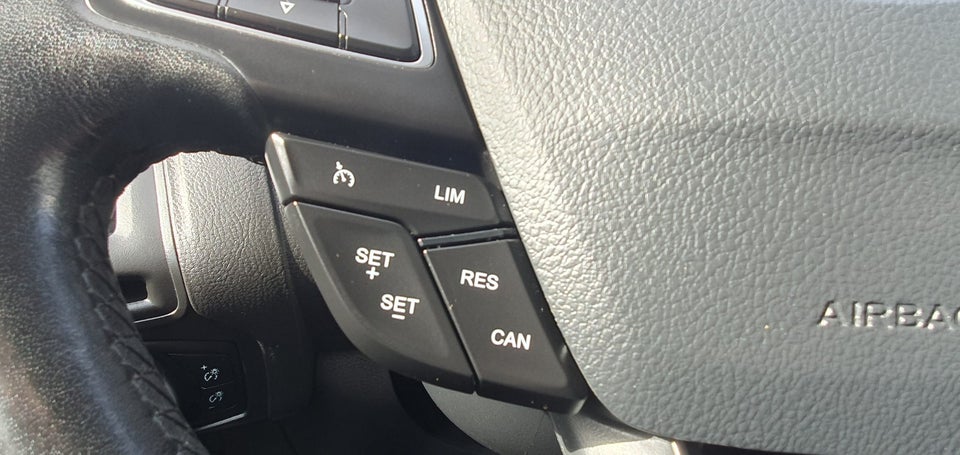 Ford Focus 1,0 SCTi 125 Business stc. 5d