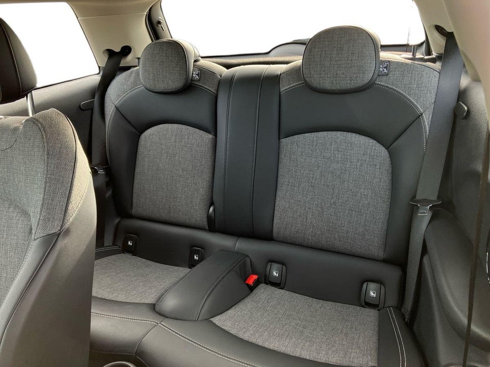 MINI Cooper SE Camden Edition 3d