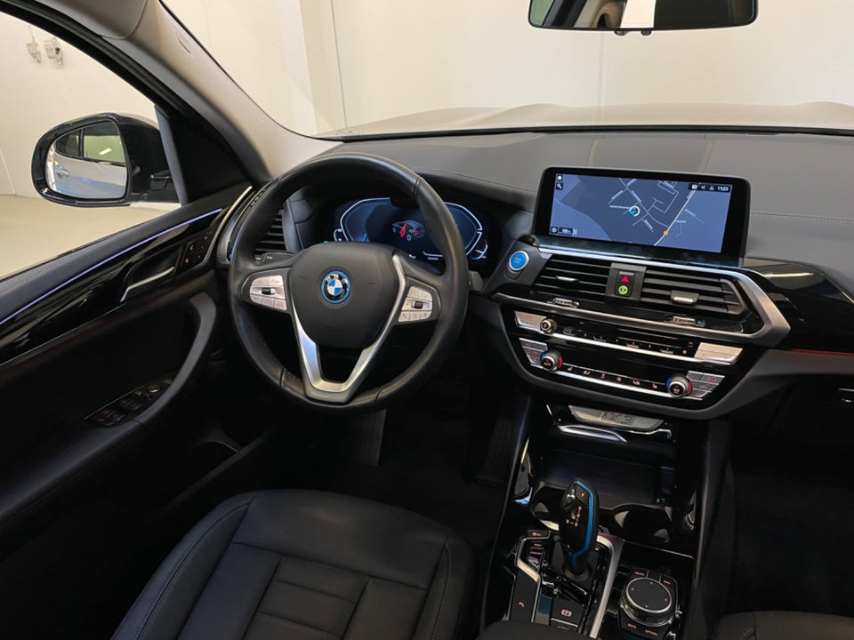 BMW iX3 Charged 5d