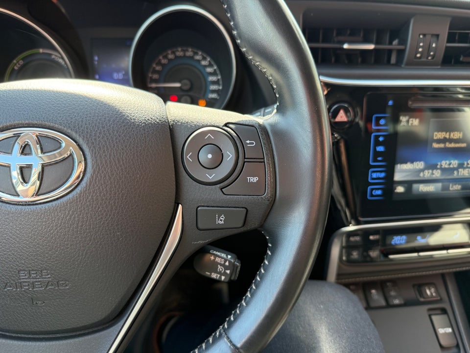 Toyota Auris 1,8 Hybrid H2 Comfort Touring Sports CVT 5d