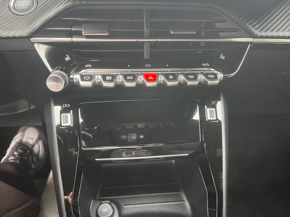Peugeot e-2008 50 Allure 5d