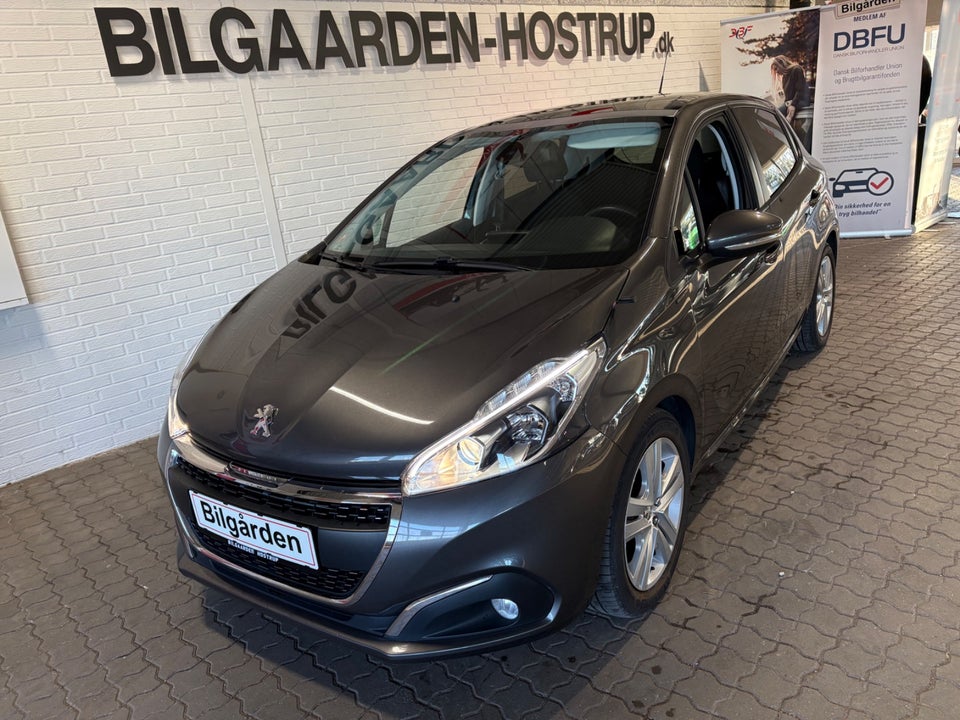 Peugeot 208 1,5 BlueHDi 100 Signature Sky 5d