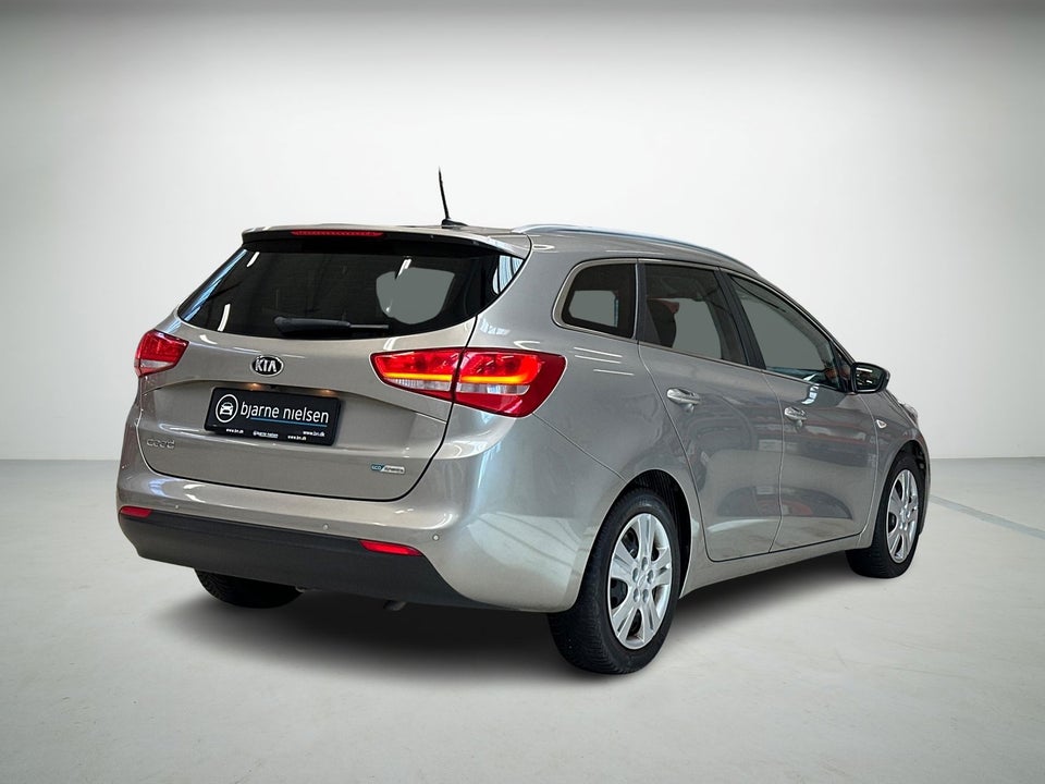 Kia Ceed 1,6 CRDi 136 Attraction SW 5d