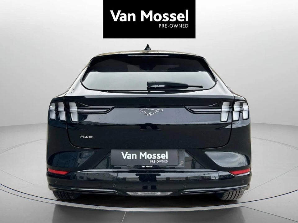 Ford Mustang Mach-E 98 Premium Extended Range AWD 5d