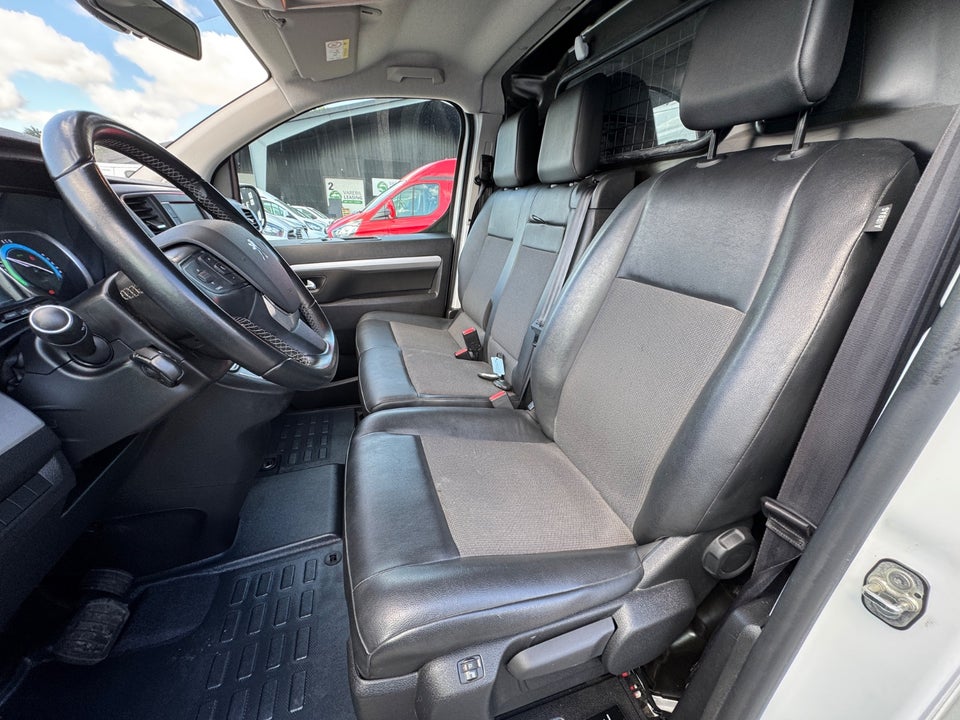Peugeot e-Expert 75 L2 Plus Van
