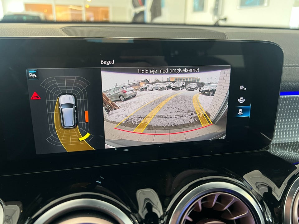 Mercedes EQB300 4Matic 5d