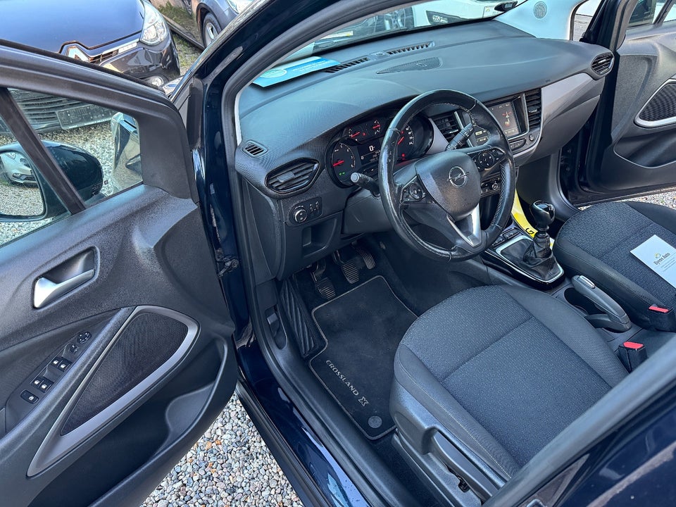Opel Crossland X 1,2 T 110 Excite 5d