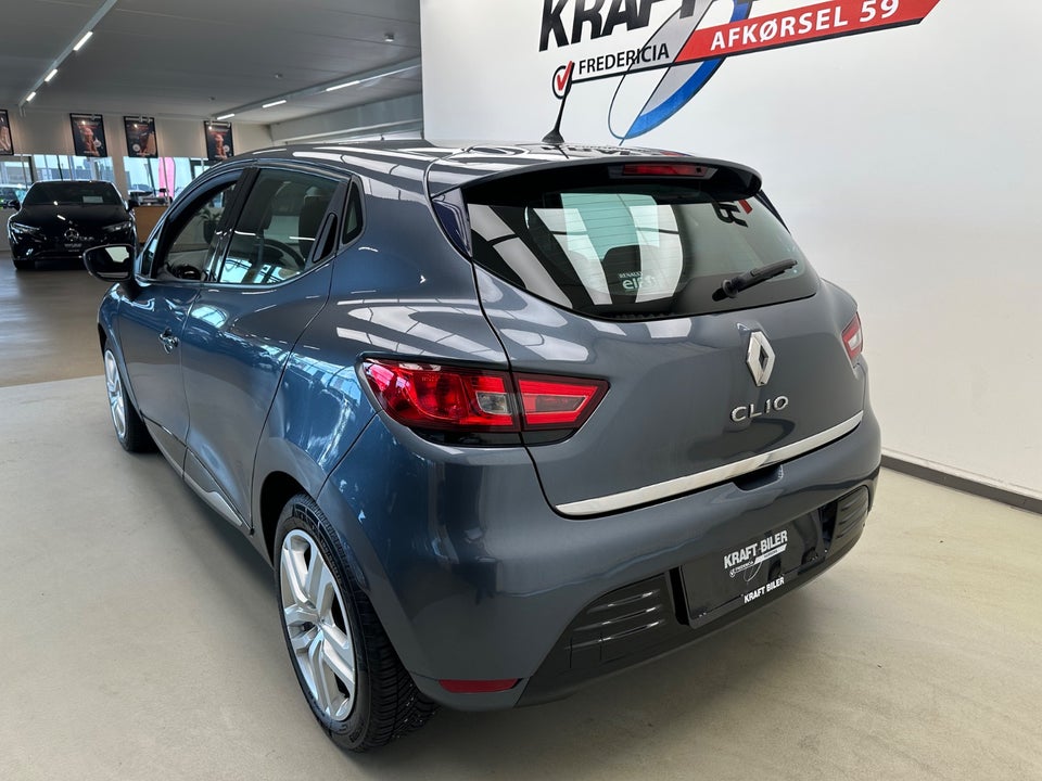 Renault Clio IV 0,9 TCe 90 Expression 5d