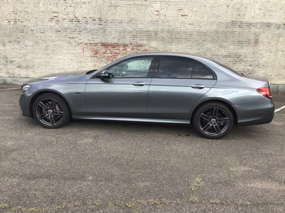 Mercedes E300 de 2,0 AMG Line aut. 4d