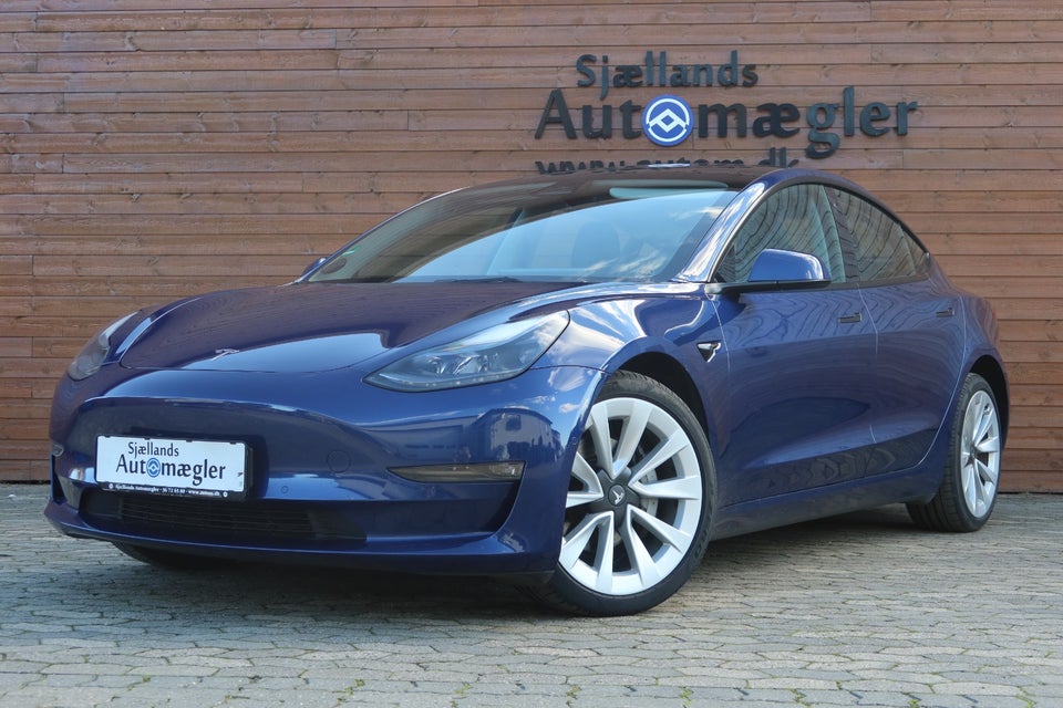 Tesla Model 3 Long Range AWD 4d