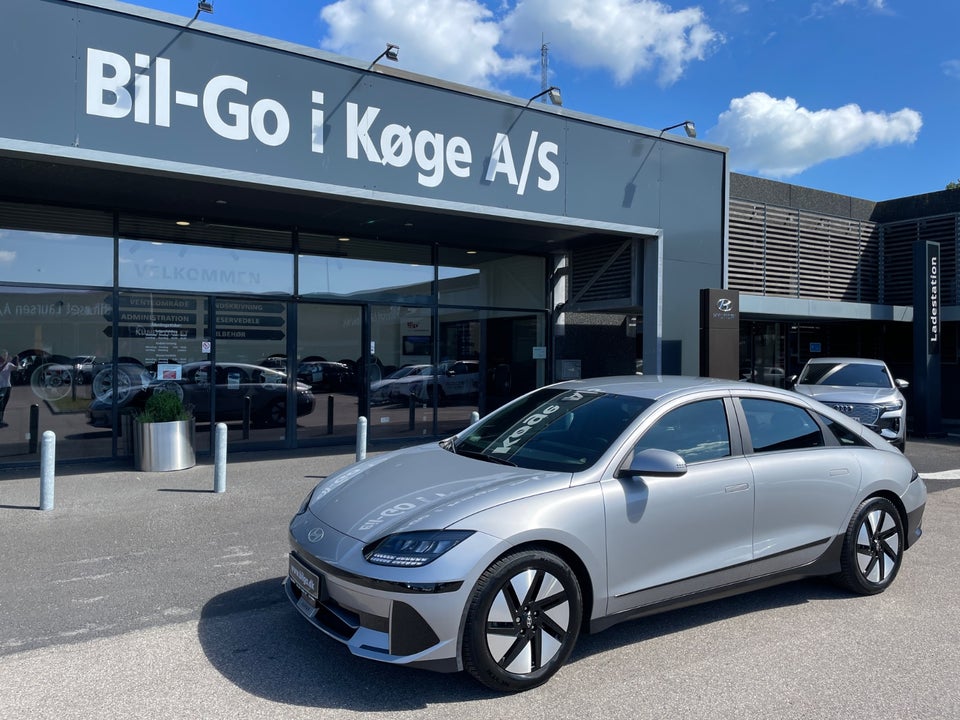 Hyundai Ioniq 6 77 Essential 4d