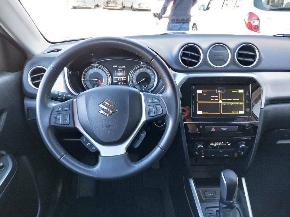 Suzuki Vitara 1,4 mHybrid Active aut. 5d
