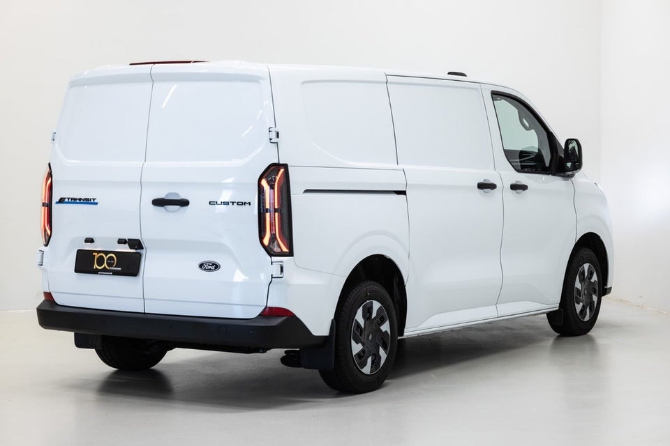Ford E-Transit Custom 320S 64 Trend