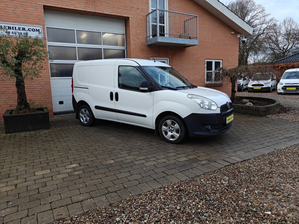 Fiat Doblò Cargo 1,3 MJT Basic L1 4d