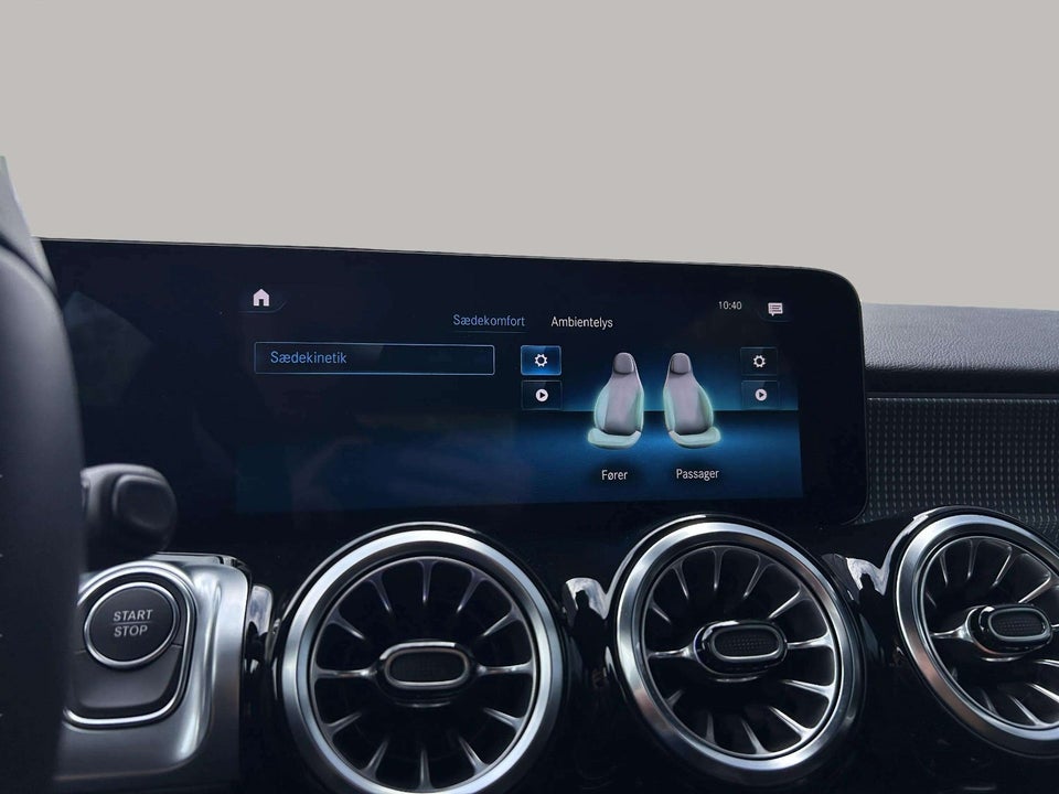 Mercedes EQB300 Progressive 4Matic 5d