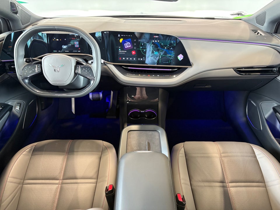 Hongqi EH7 111 Exclusive 4d