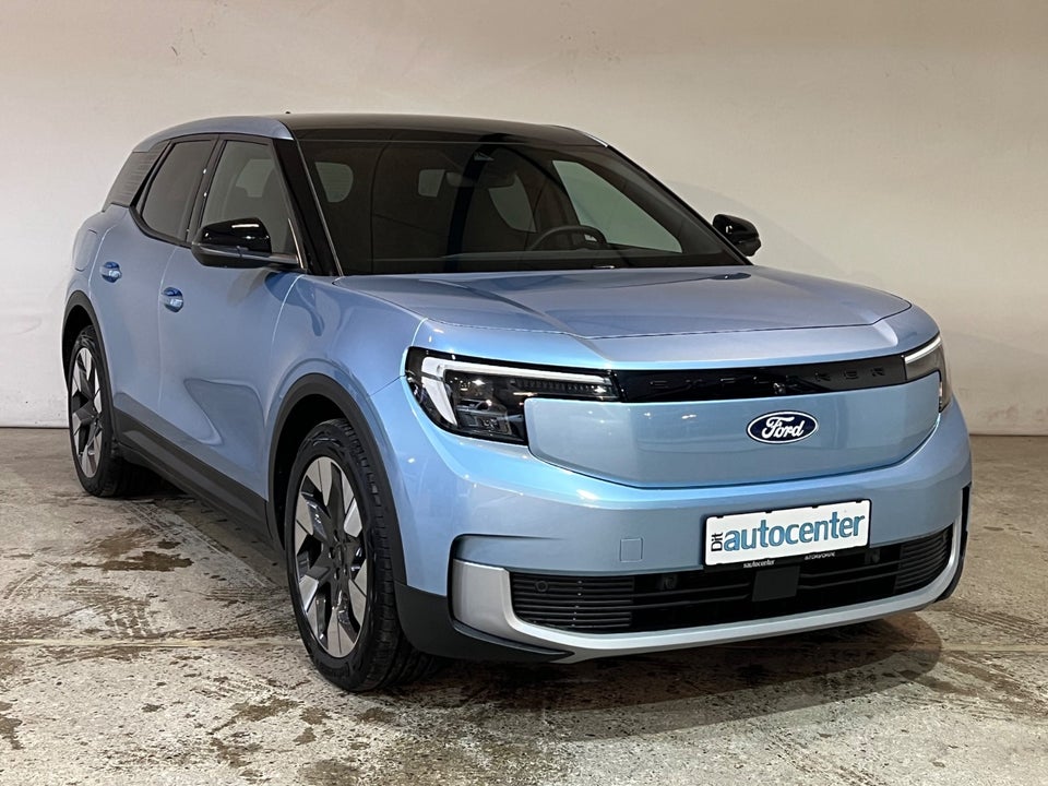 Ford Explorer 82 Premium Extended Range 5d