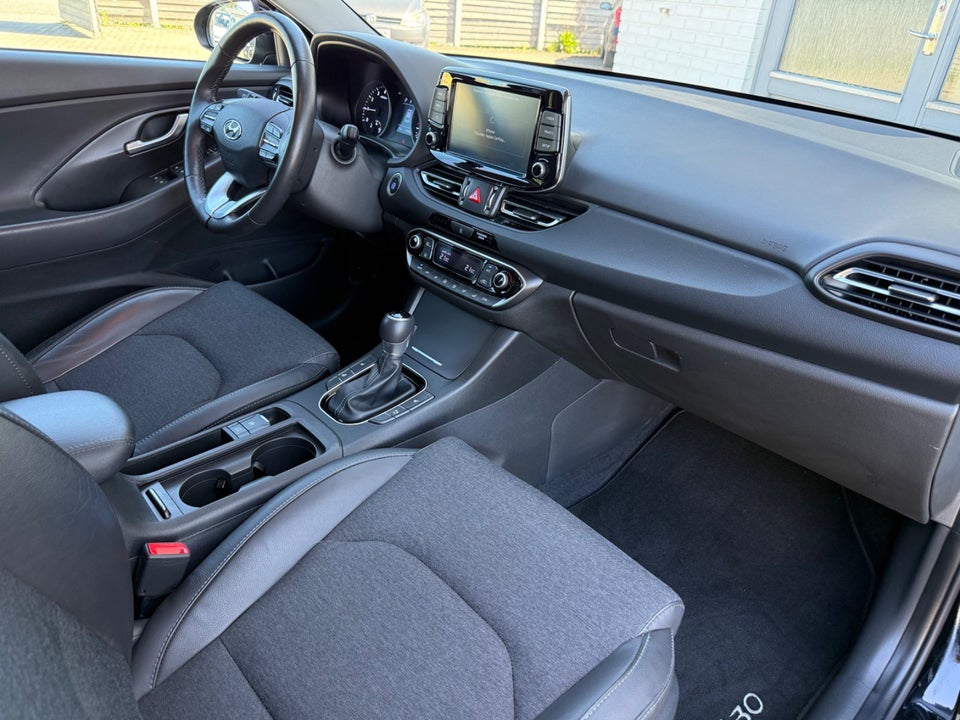 Hyundai i30 1,0 T-GDi Essential stc. DCT 5d