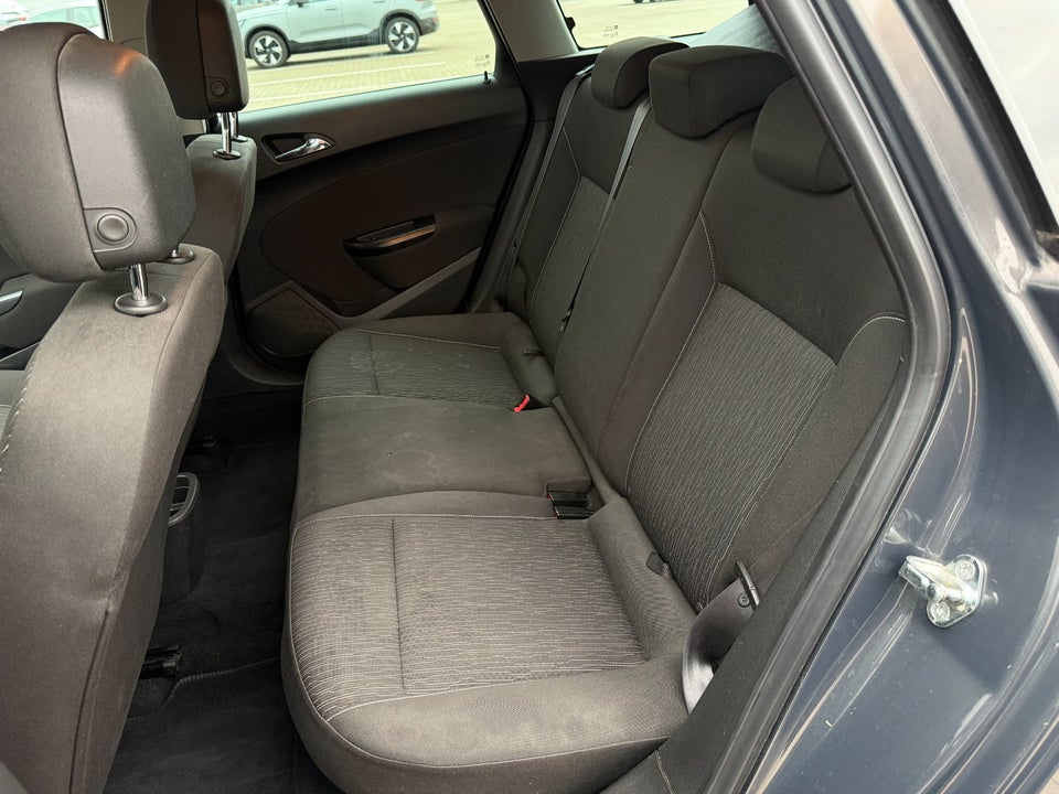 Opel Astra 1,6 CDTi 110 Enjoy Sports Tourer eco 5d