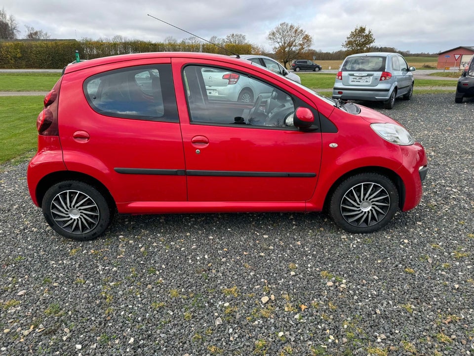 Peugeot 107 1,0 Active 5d