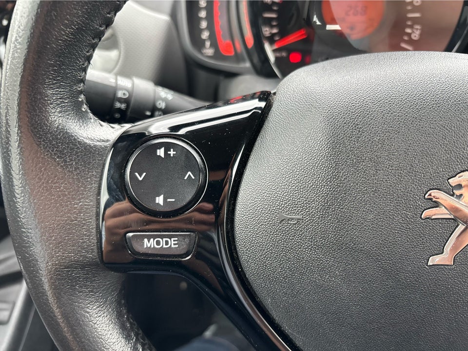 Peugeot 108 1,0 e-VTi 72 Allure+ 5d