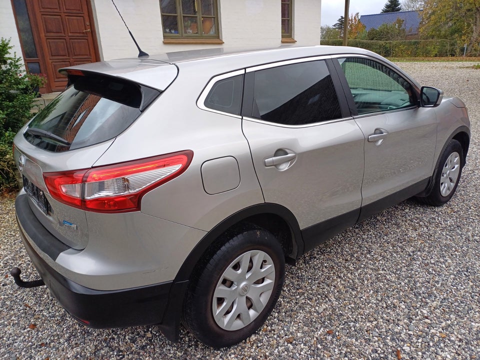 Nissan Qashqai 1,5 dCi 110 Visia Van 5d