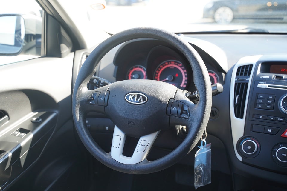 Kia Ceed 1,6 CVVT Active SW aut. 5d