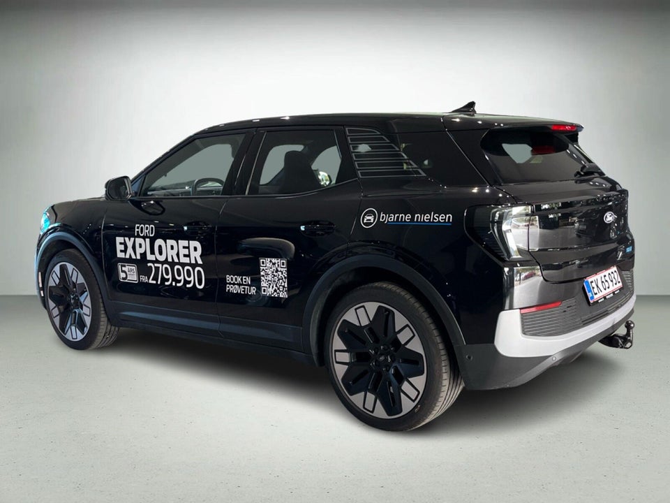 Ford Explorer 84 Premium Extended Range AWD 5d