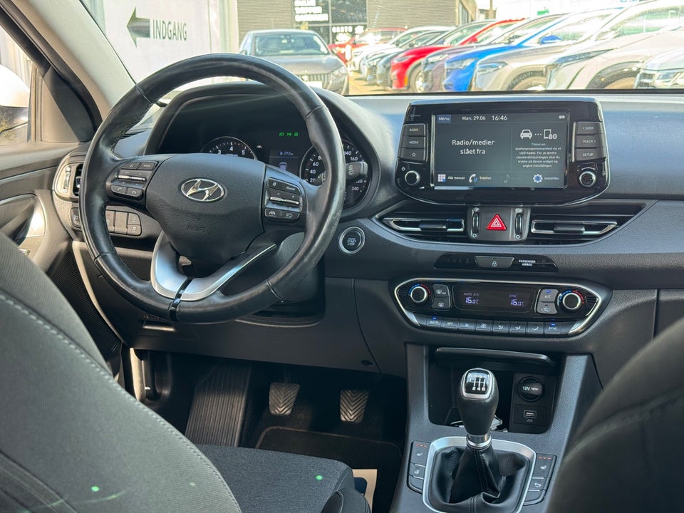 Hyundai i30 1,0 T-GDi Essential stc. 5d