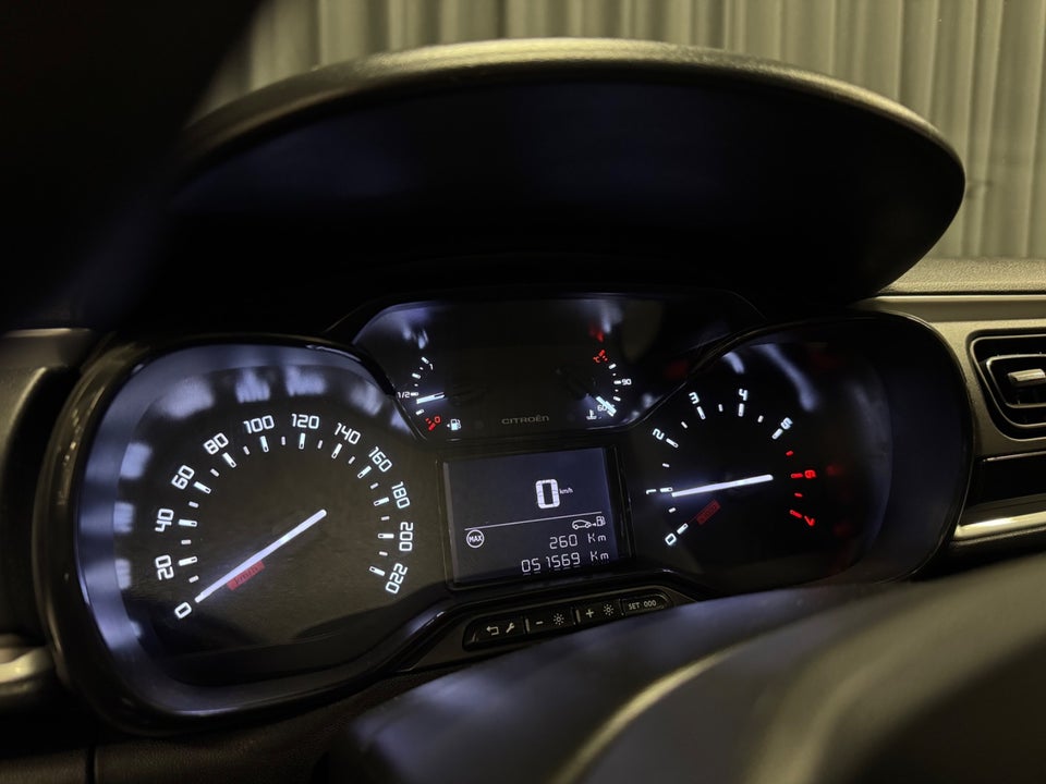 Citroën C3 1,2 PureTech 83 Shine 5d