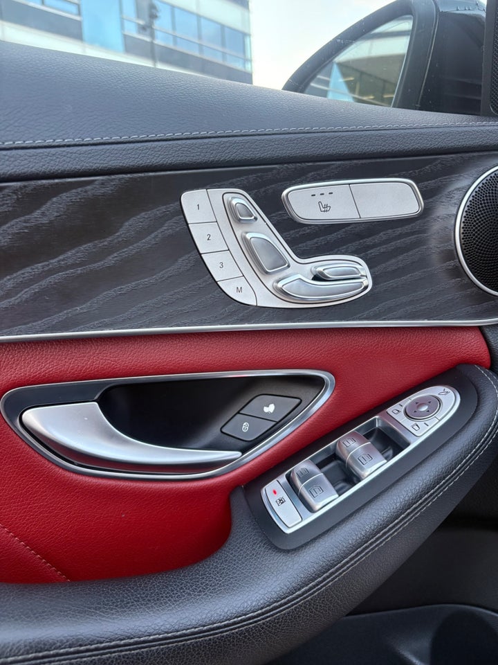 Mercedes C400 3,0 AMG Line aut. 4Matic 4d