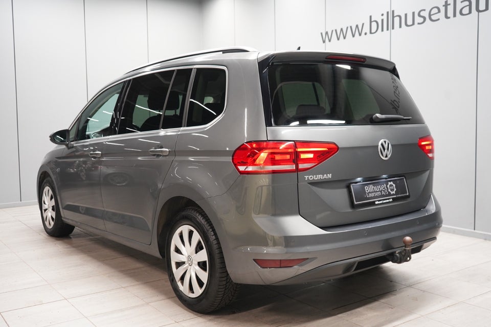 VW Touran 1,6 TDi 115 Comfortline Connect DSG 7prs 5d