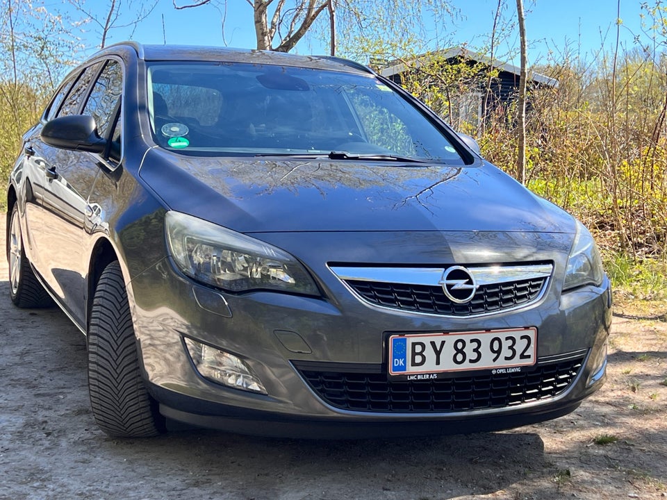 Opel Astra 1,4 T 140 Sport Sports Tourer 5d