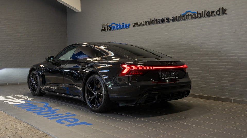 Audi e-tron GT quattro 4d