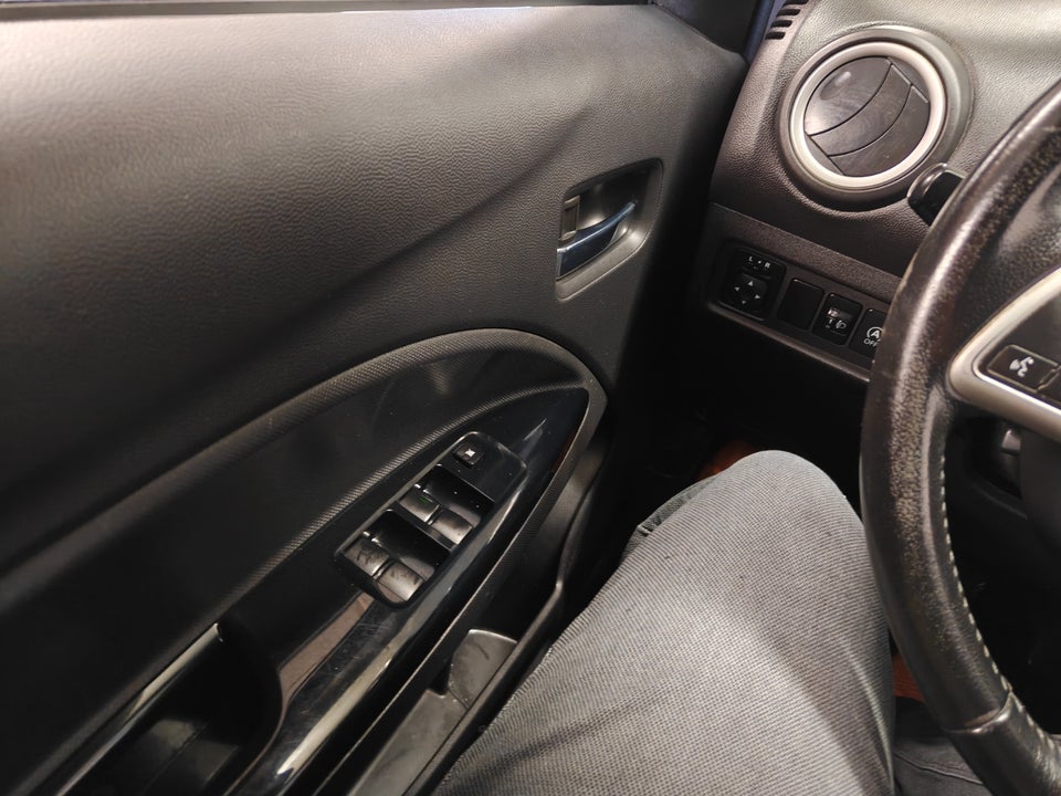 Mitsubishi Space Star 1,2 Intense 5d