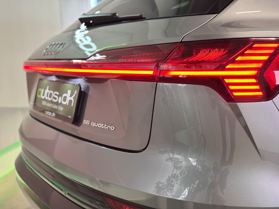Audi e-tron 55 quattro 5d