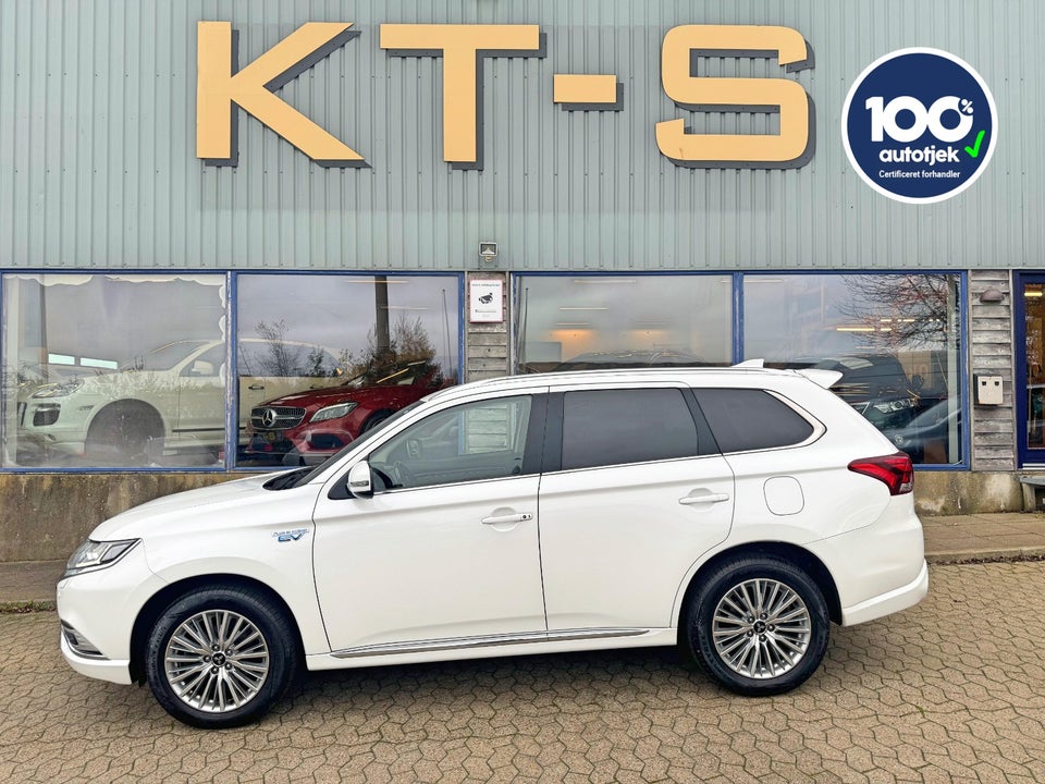 Mitsubishi Outlander 2,4 PHEV Intense CVT 4WD 5d