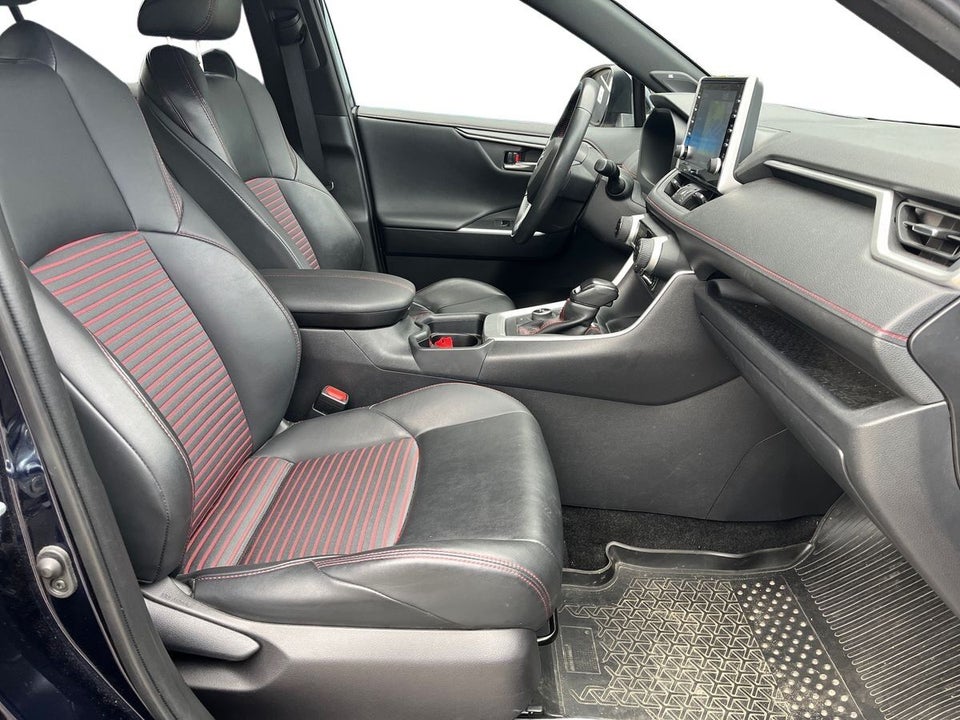 Toyota RAV4 2,5 Plug-in Hybrid H3 Executive AWD-i 5d