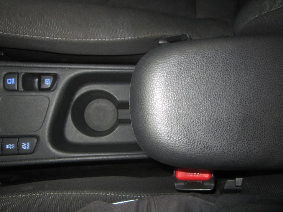 Toyota Yaris 1,5 Hybrid H3 e-CVT 5d