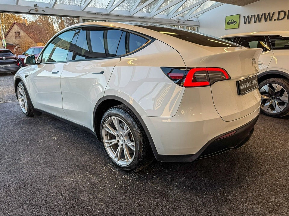 Tesla Model Y Long Range AWD 5d