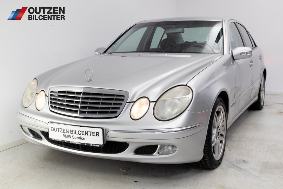 Mercedes E240 2,6 Elegance 4d